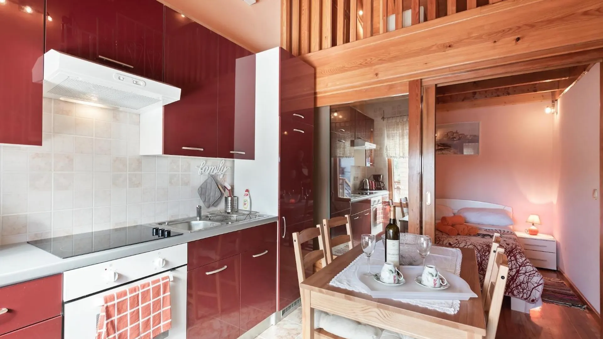 Large Holiday Home With Private Pool And Garden Polaca Croazia