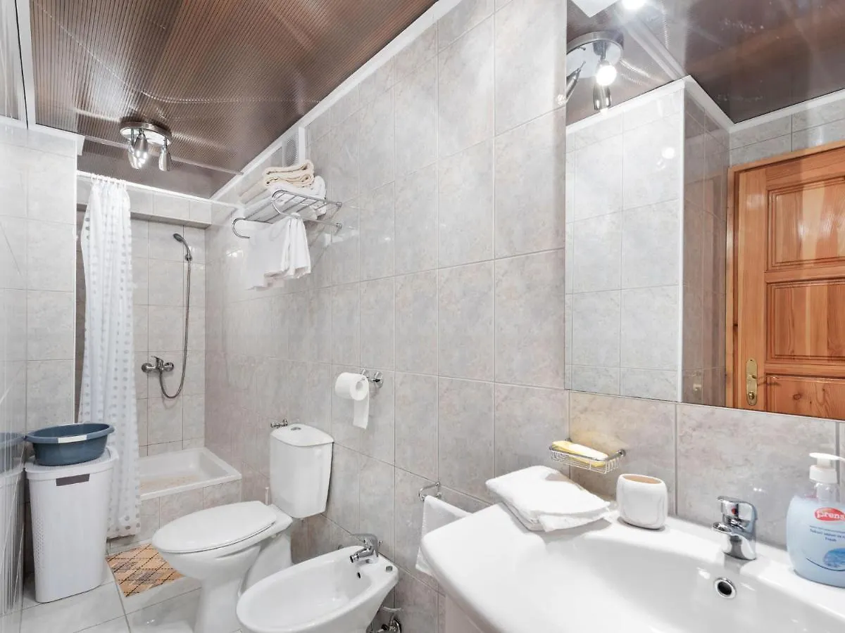 Large Holiday Home With Private Pool And Garden Polaca 0*,  Croazia